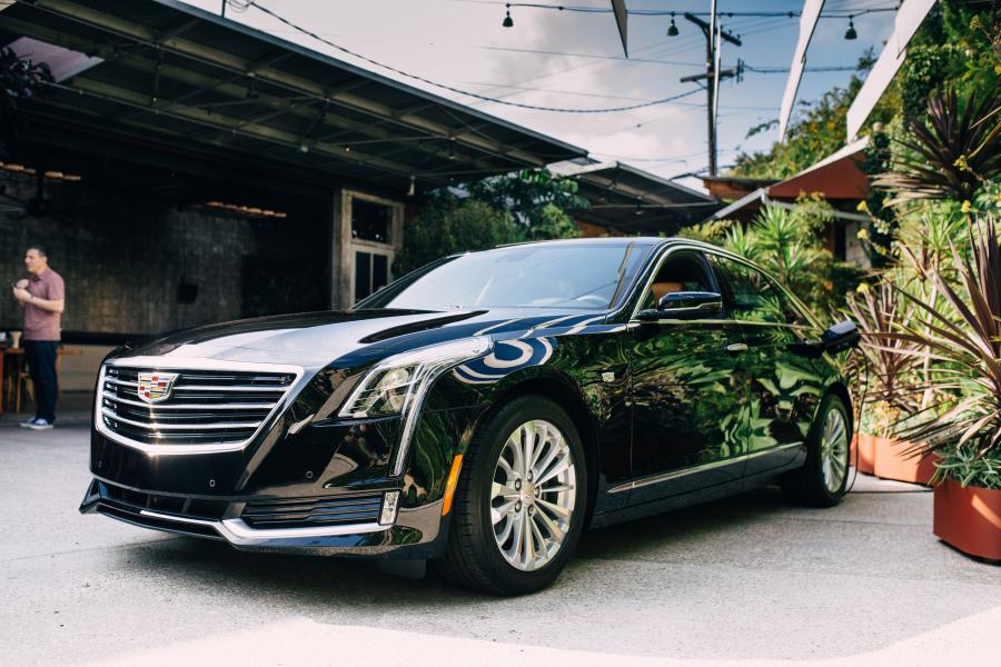  Cadillac CT6 Plug-In Hybrid 2016 года  (NA) (фото 26 из 29)